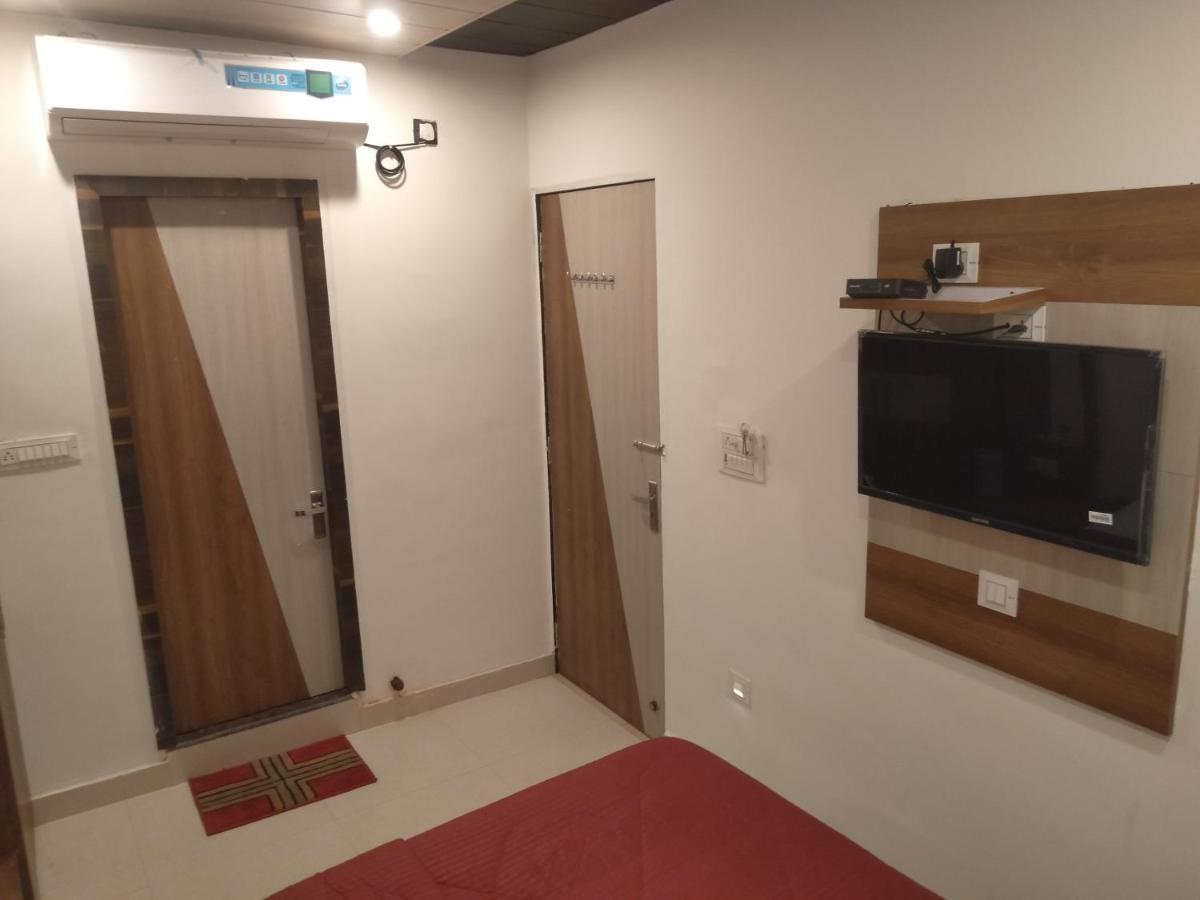Rudraksha Guest House 瓦拉纳西 外观 照片