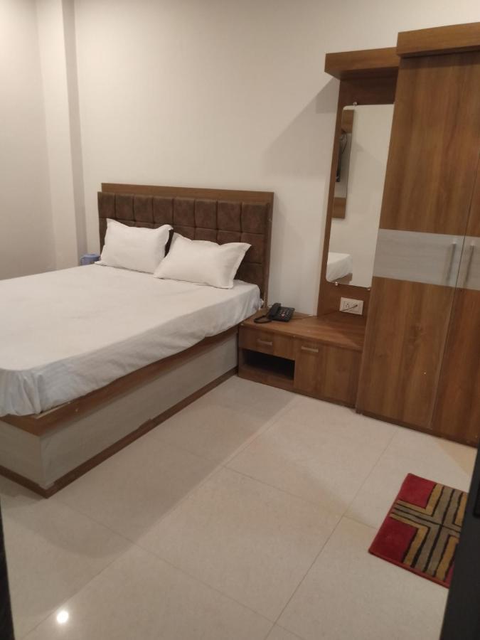 Rudraksha Guest House 瓦拉纳西 外观 照片
